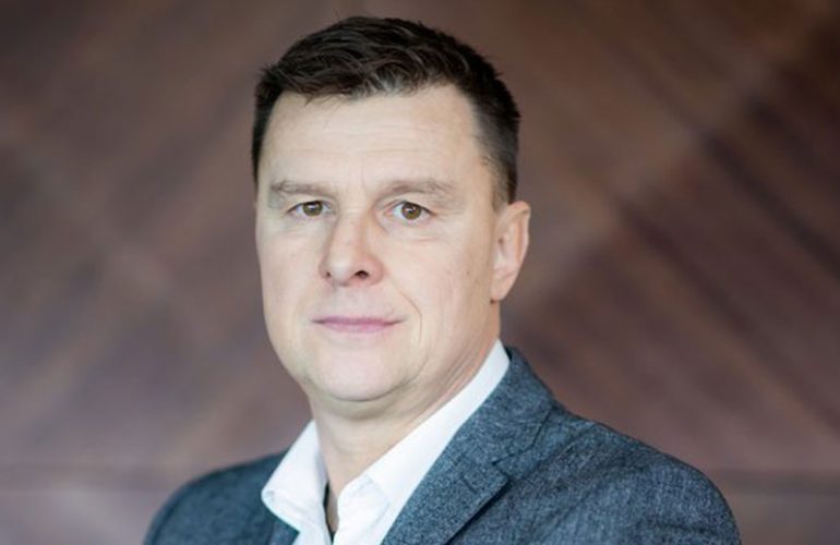 verabschieden-uns-von-Attila-Feleki