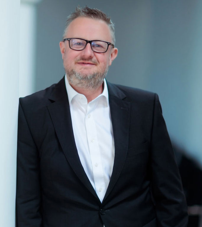 Várbíró Ákos Kiemelt ügyfélkapcsolati menedzser